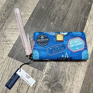 Dooney & Bourke Blue Travel Patch Wristlet